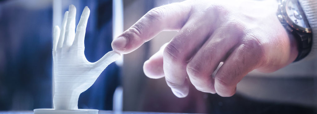 Additive Fertigung: mehr Flexiblität in Design und Konstruktion. Beratung, passende Software, Seminare - das alles finden Sie bei Mensch und Maschine.